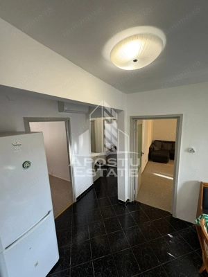 Apartament 3 camere, centrala proprie, zona Spitalul Judetean. - imagine 9