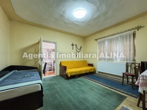 Casa 3 camere in Satul Cristur, zona centrala, Jud. Hunedoara. - imagine 2