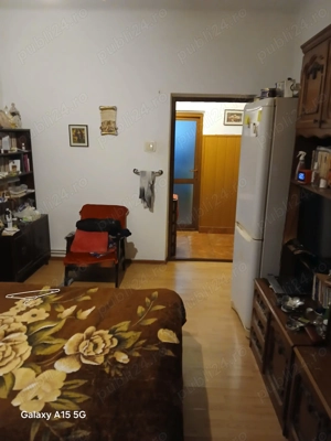 Vând apartament decomandat 2 camere - imagine 2