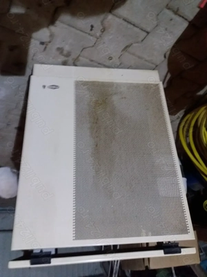 Vand Convector pe Gaz folosit La bloc circa 2 ani 