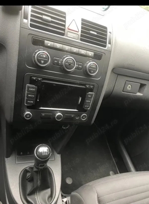 Volkswagen Touran 7 locuri - imagine 4