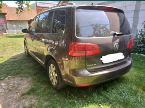 Volkswagen Touran 7 locuri - imagine 2