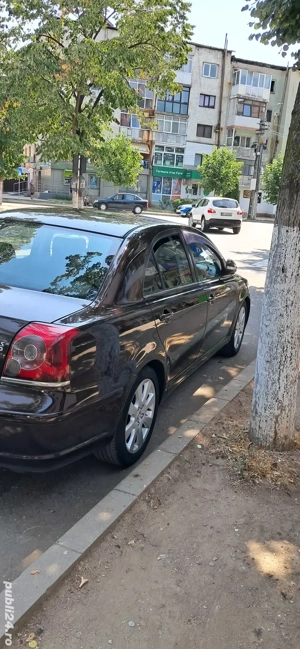 toyota avensis 2.2 - imagine 2