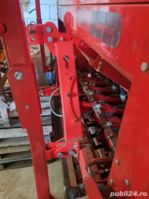 semanatoare porumb pe 6 randuri cu fertilizare si semanatoare paioase bufer 2.5m - imagine 2
