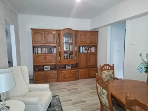 Apartament renovat recent 3 camere etaj 2 in Nădlac - imagine 3