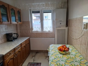 Apartament renovat recent 3 camere etaj 2 in Nădlac - imagine 12
