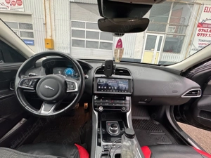 Vand Jaguar XE 2.0 D 2019  - imagine 5