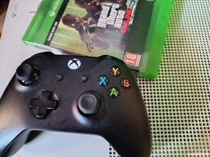 Xbox One S 1TB Alb + Controller original + GTA 5   Stare FOARTE BUNĂ   - imagine 4