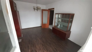 Garsoniera de vânzare inComănești Jud Bacau  - imagine 2