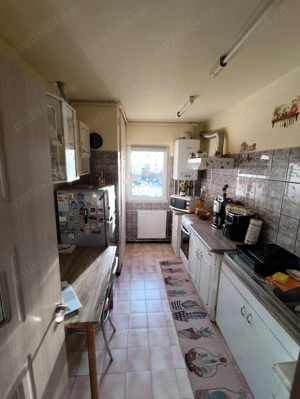 Vand apartament 3 camere Calea Poplacii  - imagine 9