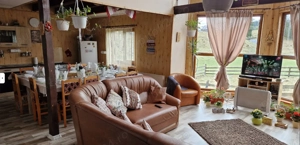 Cabana de inchirat aproape de Bran, renovata  - imagine 2