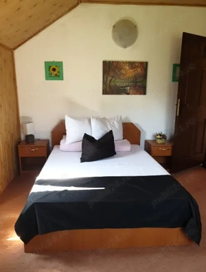 Cabana de inchirat aproape de Bran, renovata  - imagine 5