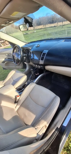 Mitsubishi outlander 2008