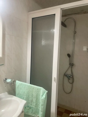 Vand casa caramida , zona linistita , str. Rodnei - imagine 2