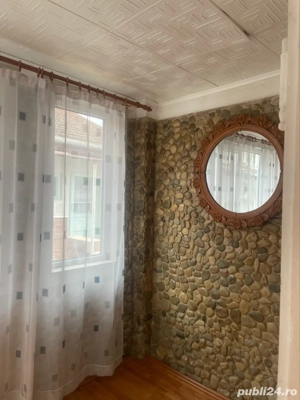Vand casa caramida , zona linistita , str. Rodnei - imagine 19