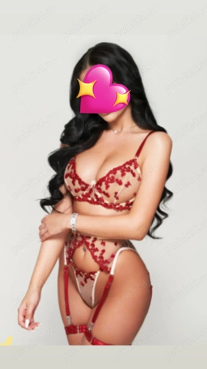 New hot girl ,te astept la mine 