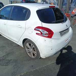 Dezmembrez Peugeot 208 an 2014 1.4 benzină vti - imagine 3
