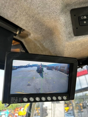 VOLVO Incarcator frontal   dumper - camera de mers inapoi si monitor - imagine 9