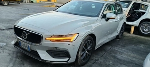 Dezmembrez Volvo v60 an 2021 2.0 diesel - imagine 2