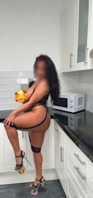 Matura cu experienta,servicii totale!Fac deplasări!