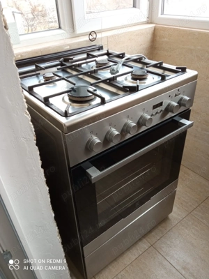 Vând aragaz Electrolux 