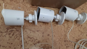 3 Camere de supraveghere YI Outdoor 1080