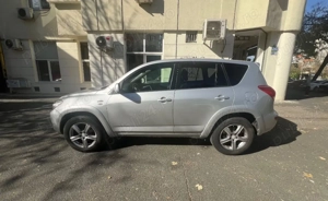 Vând Toyota RAV4  - imagine 2