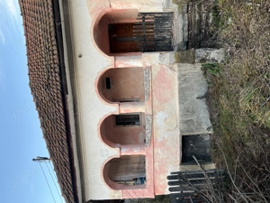 Casă bătrânească de vânzare în comuna Bughea de Jos