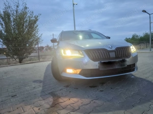 Skoda Superb Combi 2.0 TDI DSG 4X4 Sportline - imagine 3