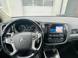 Mitsubishi outlander phev 2016 2.0 - imagine 4