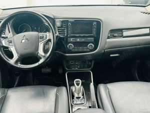 Mitsubishi outlander phev 2016 2.0 - imagine 5