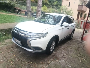 Mitsubishi Outlander 3 Intense 4WD   2016   Unic proprietar   79.000 km   Euro 6  - imagine 8