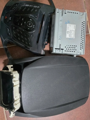 Vand radio cd-player FORD