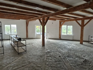 Casa de vanzare sau închiriere în comuna Forotic   poziție centrală - imagine 6