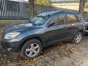 Toyota RAV4  - imagine 5