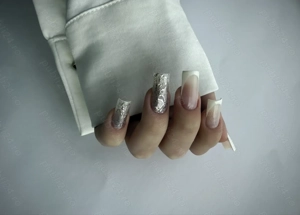 Unghii cu gel, ojă semi 