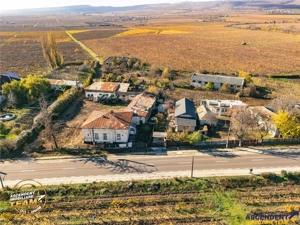 FILM! Casa boieresca autentica,domeniu de 4.000 mp intravilan,in podgoriile Odobesti,Vrancea - imagine 10