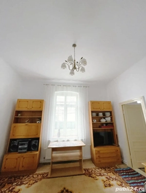 CHIRIE Botosani Casa 3 camere zona centrala - imagine 4