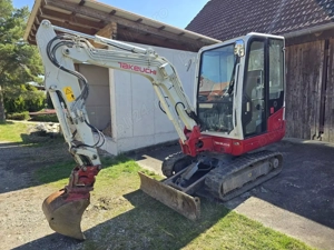 Miniexcavator Takeuchi TB230