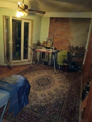 Vand apartament zona centrala - imagine 3