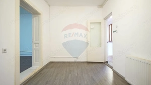 COMISION 0 Casă cu potențial excelent, teren 446 mp, Strada Fanionului - imagine 12