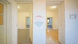 COMISION 0 Casă cu potențial excelent, teren 446 mp, Strada Fanionului - imagine 10