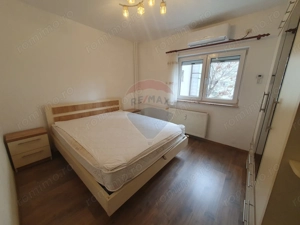 Apartament de inchiriat 4 cam în zona Stefan cel Mare