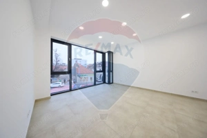 Constructie comerciala centrala P+2 -  funcțiuni mixte - imagine 9