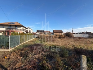 Oportunitate rară în Cristian, Sibiu – teren de 700 m² - imagine 4