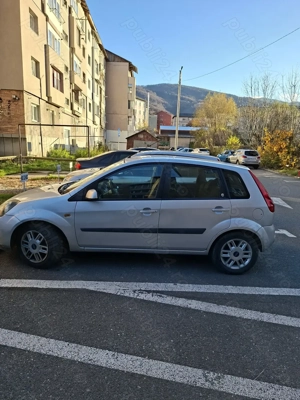 Ford fiesta 1.4 tdi - imagine 2
