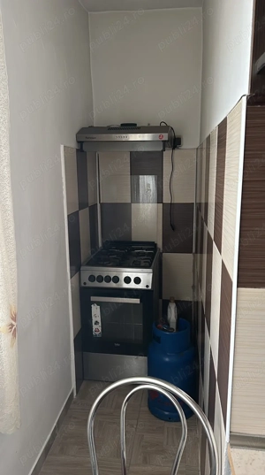 Vând apartament central strehaia  - imagine 2