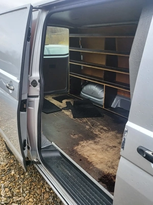 VW Transporter T5 Automat 2.5l 6250  - imagine 3