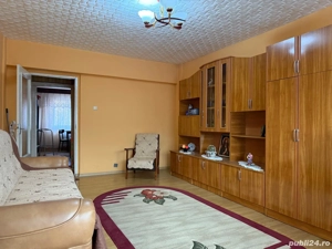 apartament doua camere etaj 3