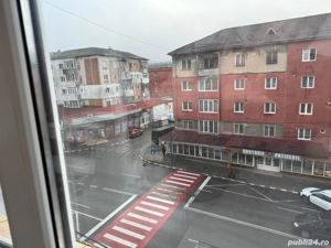 apartament doua camere etaj 3 - imagine 5